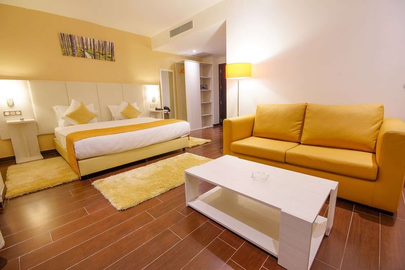 Hotel Best Night アルジェ エクステリア 写真