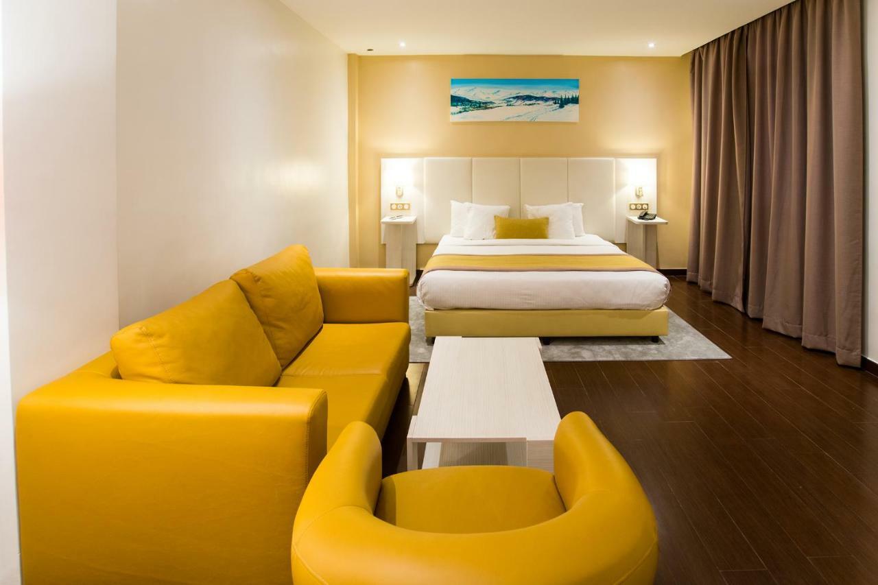 Hotel Best Night アルジェ エクステリア 写真